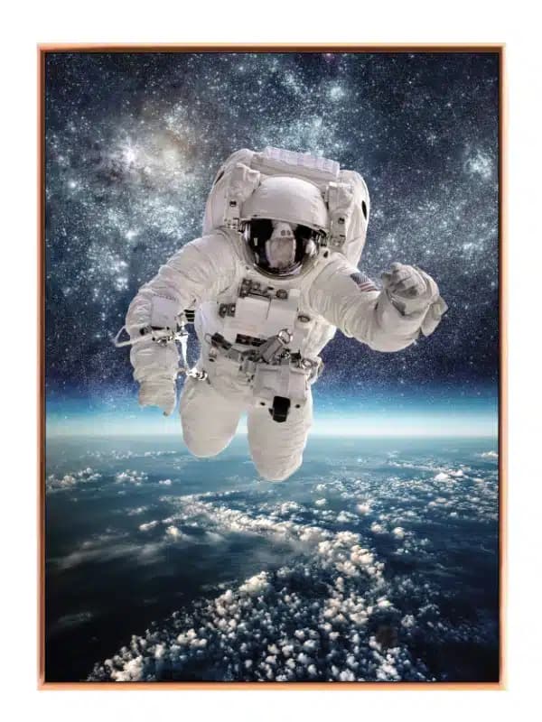 Astronaut Over Jordens Skyhav
