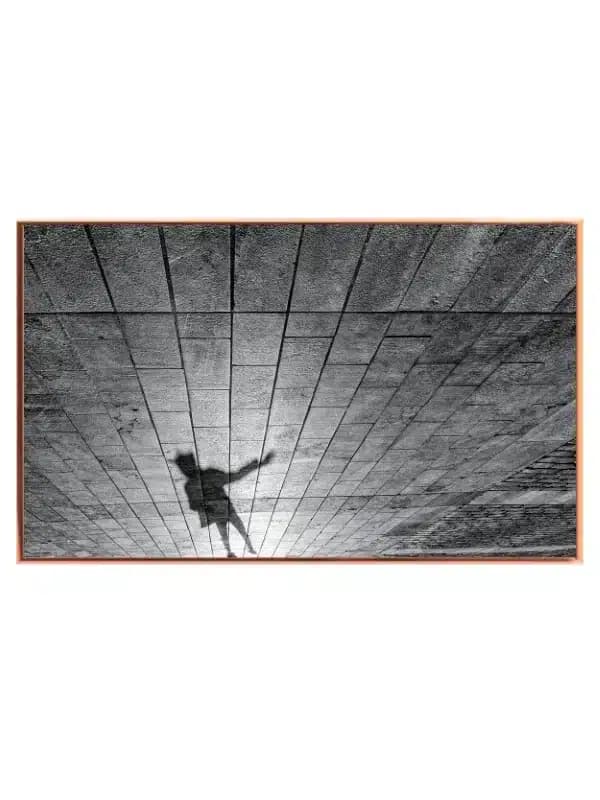 Grafisk Skyggefigur på Flisebelægning