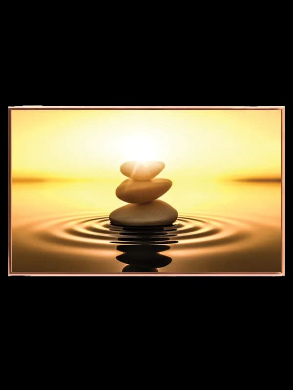 Sten vand sollys med refleksion ringe