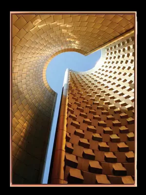 Gyldne Tårne mod Himlen