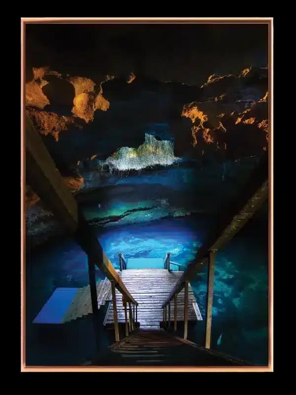 Underjordisk Vandhul Lys Plakat